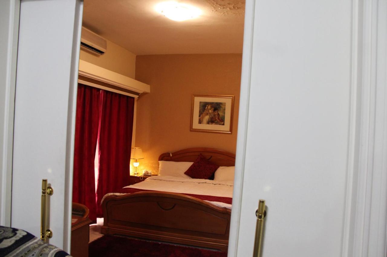 The Diplomat Hotel Beirut Eksteriør billede