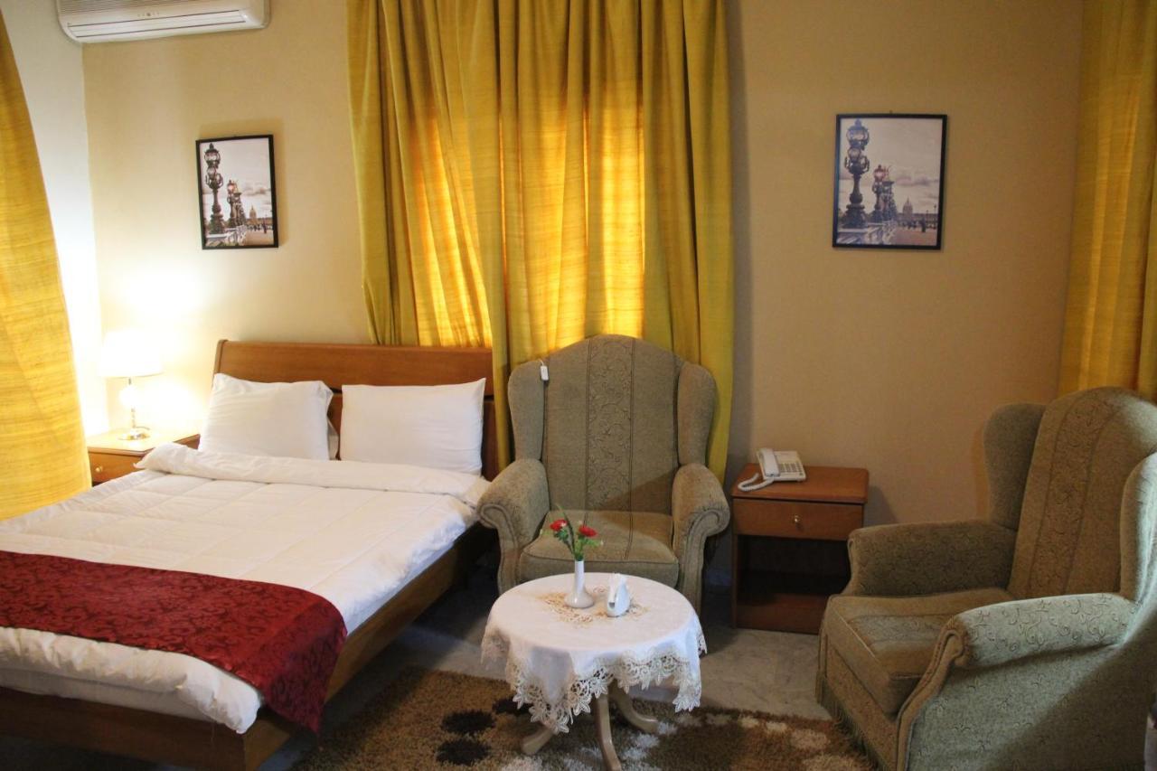 The Diplomat Hotel Beirut Eksteriør billede