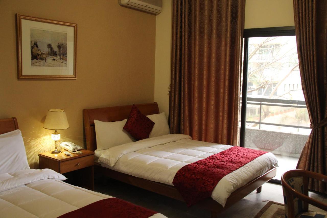 The Diplomat Hotel Beirut Eksteriør billede